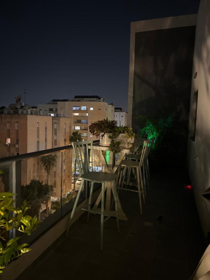 Suite And Room In A Breathtaking New Designed Penthouse In Se Tlv Tel Aviv Exterior photo